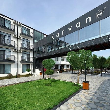 Karvan Hotel-Sanatorium Naftalan Exteriör bild
